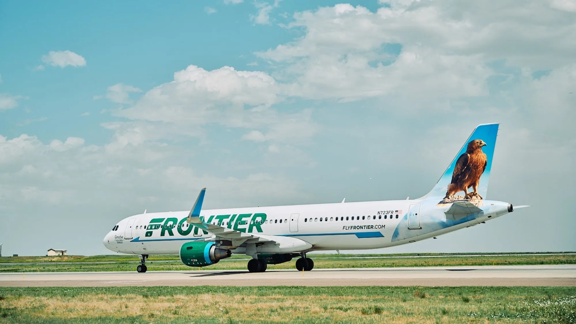 Frontier will slow fleet growth